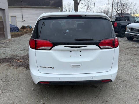 2020 Chrysler Pacifica Touring