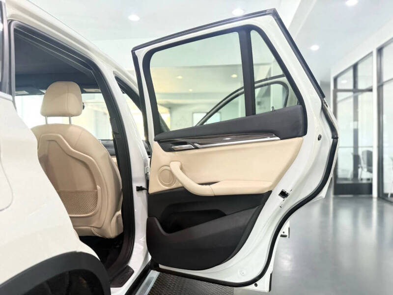 2016 BMW X1 xDrive28i