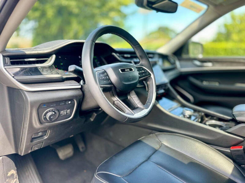 2023 Jeep Grand Cherokee