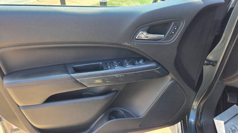 2015 GMC Canyon SLE - Photo 11