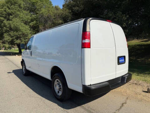 2022 Chevrolet Express 3500