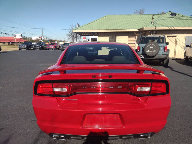 2012 Dodge Charger SXT photo 6