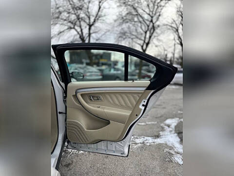 2013 Ford Taurus SEL