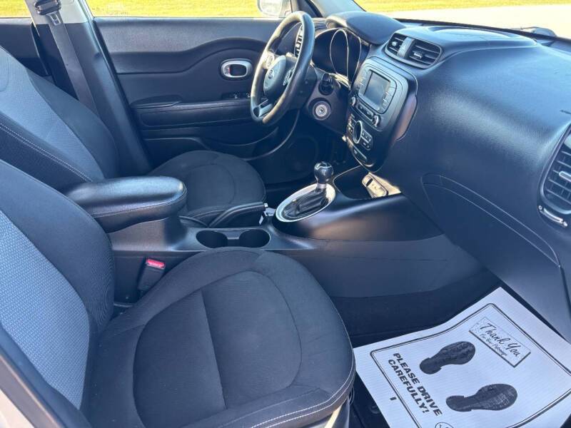 2017 Kia Soul +