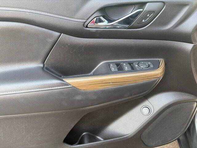 2022 GMC Acadia SLE