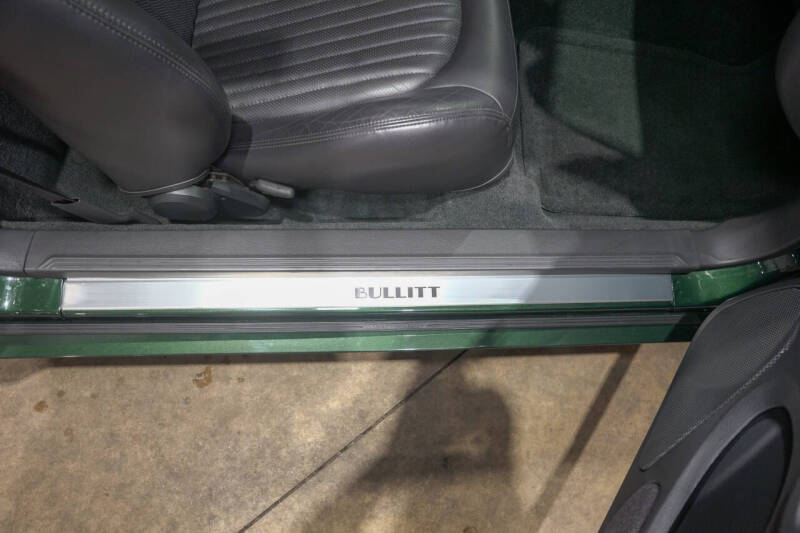 2001 Ford Mustang Bullitt