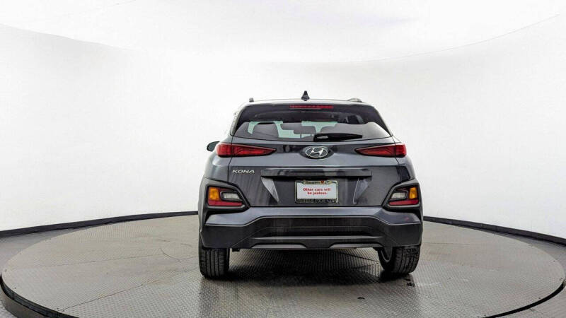 2021 Hyundai Kona SEL Plus