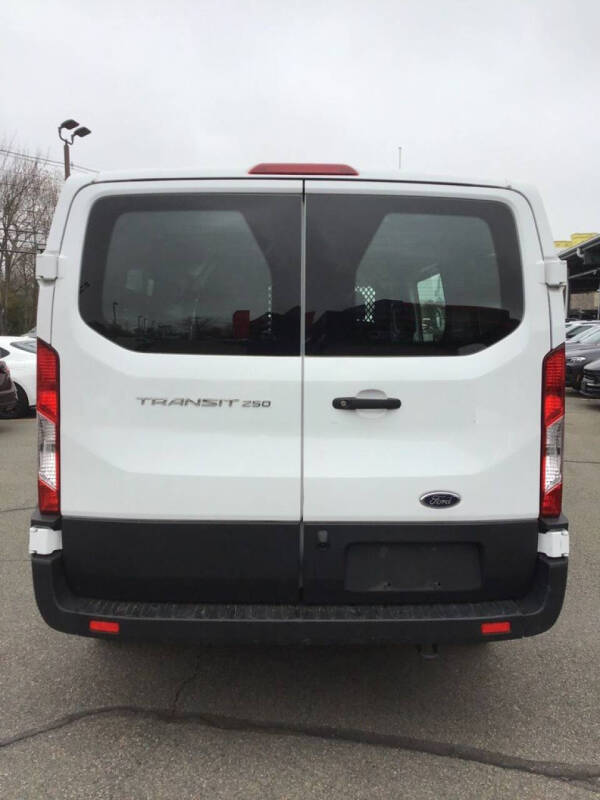 2024 Ford Transit
