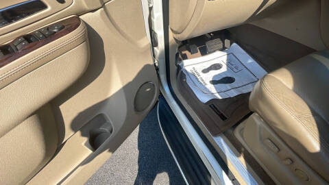 2010 Cadillac Escalade Luxury