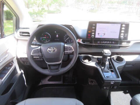 2024 Toyota Sienna XLE 7-Passenger