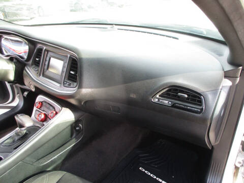 2017 Dodge Challenger SXT