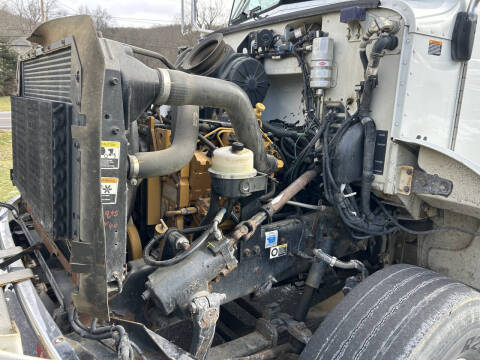 2006 Peterbilt 335 Mechanic's Truck