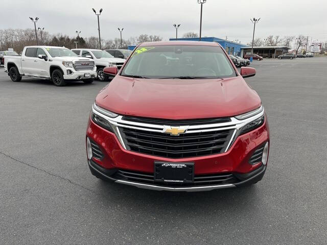 Used 2022 Chevrolet Equinox LT with VIN 3GNAXUEV4NL147127 for sale in Princeton, IL