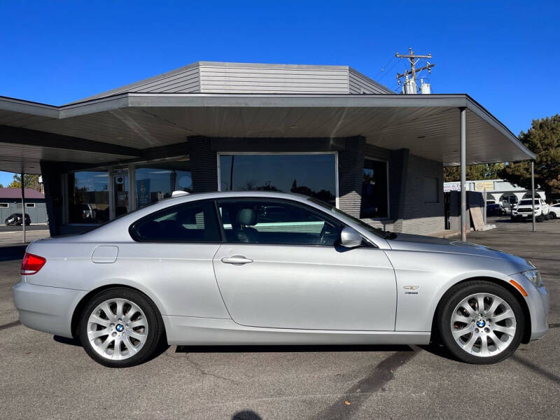 2010 BMW 3 Series 328i photo 7