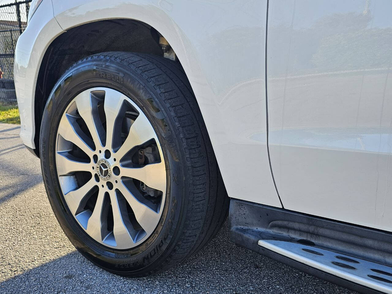 2017 MERCEDES-BENZ GLS-Class SUV / Crossover - $18,550