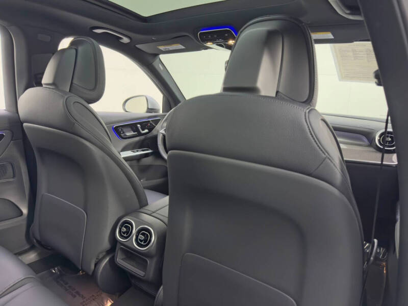 2025 Mercedes-Benz GLC GLC 300