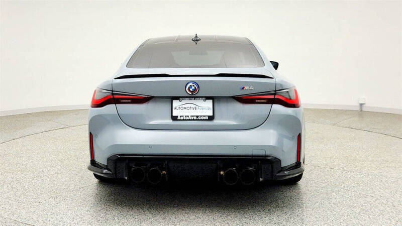 2022 BMW M4