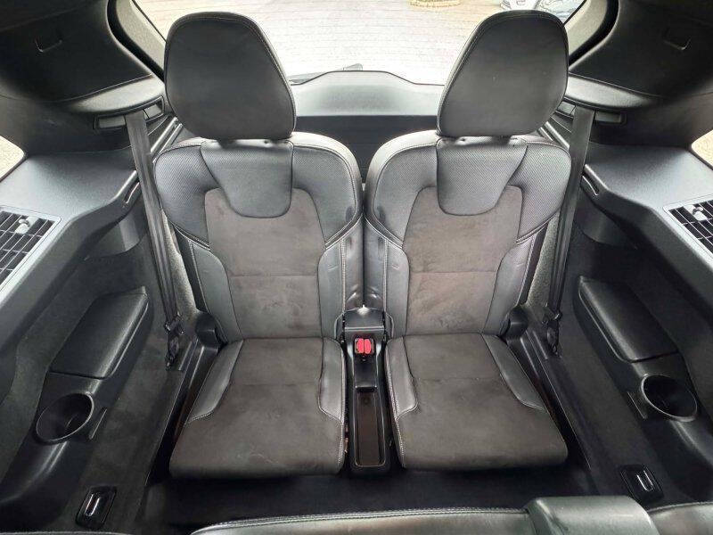 2016 Volvo XC90 T6 R-Design