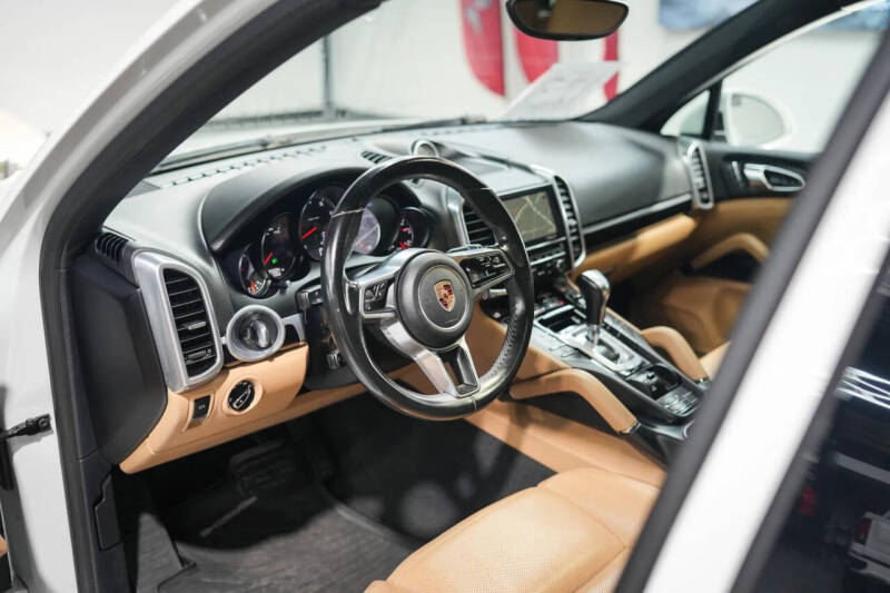 2016 Porsche Cayenne