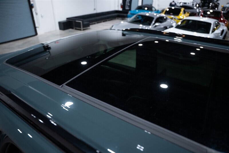 2025 Cadillac Escalade-V