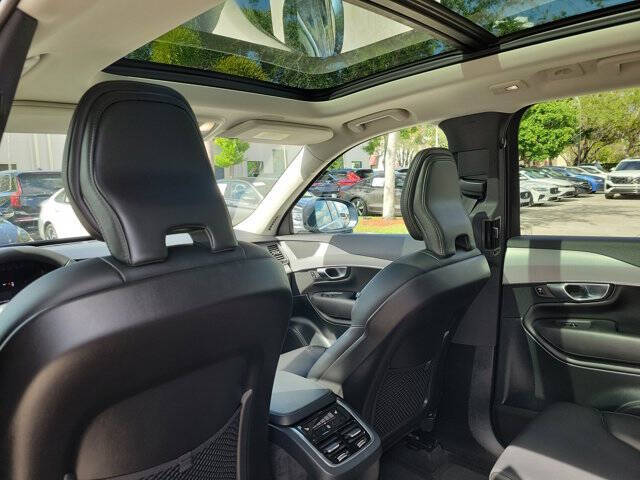 2023 Volvo XC90 B5 Core