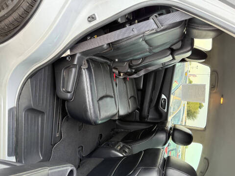 2017 Nissan Pathfinder SL