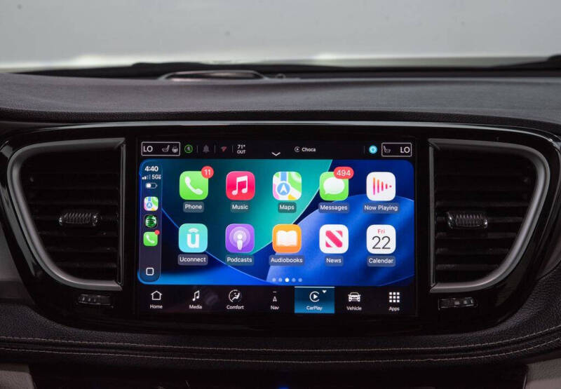 2024 Chrysler Pacifica Plug-In Hybrid Select