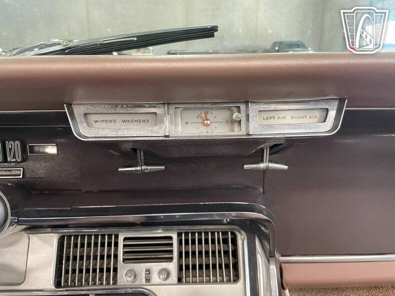 1964 Ford Thunderbird