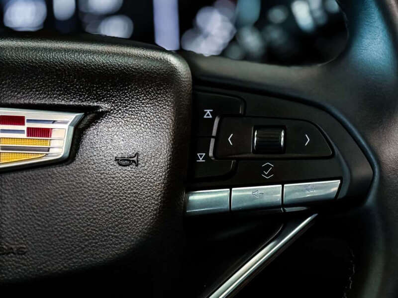 2024 Cadillac XT6 Luxury