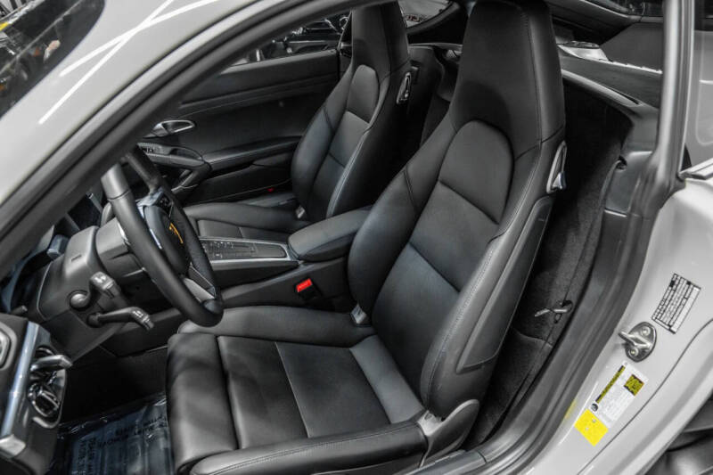 2025 Porsche 718 Cayman S