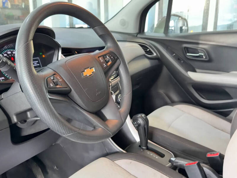 2022 Chevrolet Trax LS