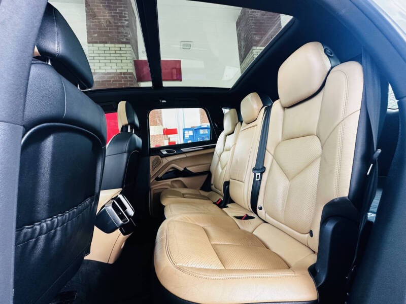 2016 Porsche Cayenne
