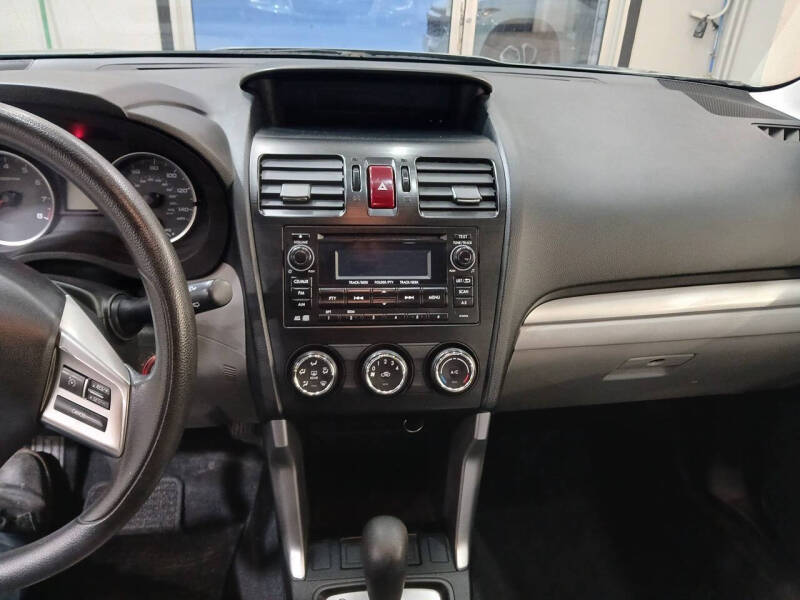 2014 Subaru Forester 2.5i