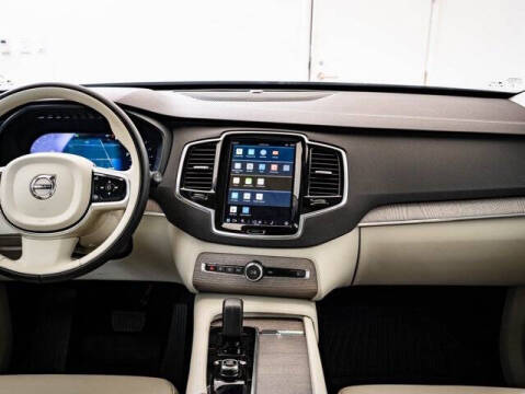 2023 Volvo XC90 B6 Plus Bright Theme 6P