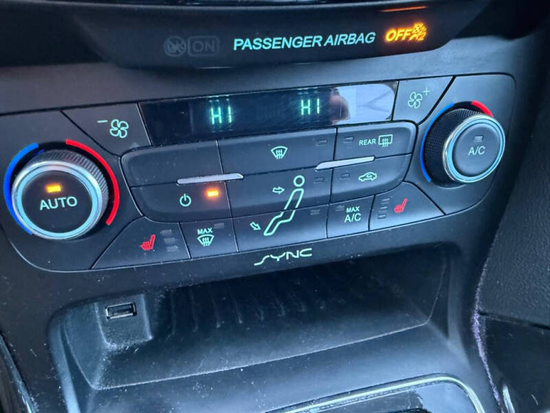 2015 Ford Focus Titanium