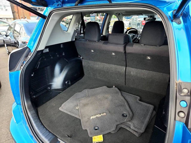 2017 Toyota RAV4 XLE