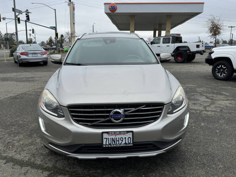 2016 Volvo XC60 T5 Drive-E Premier