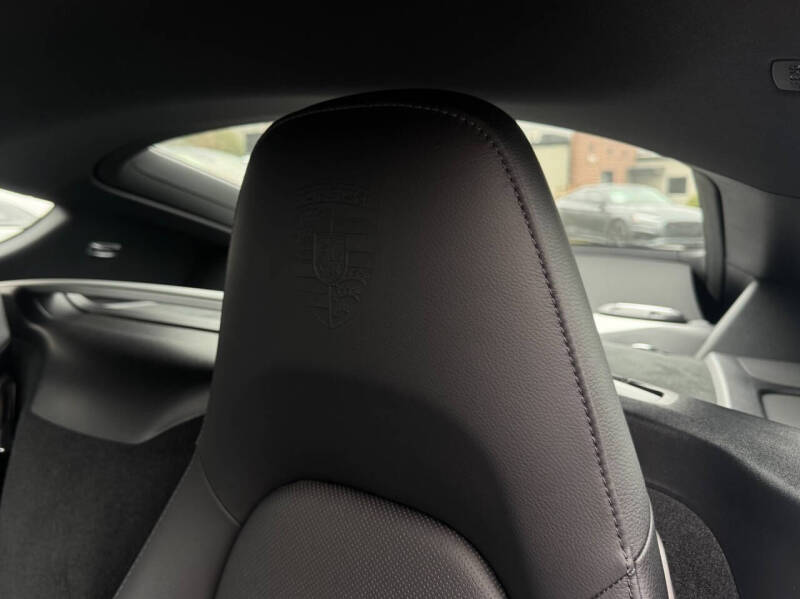 2025 Porsche 718 Cayman