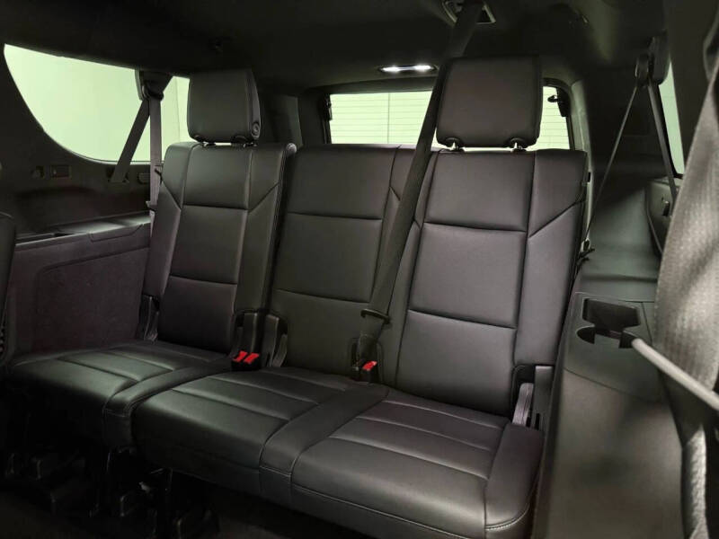 2023 Cadillac Escalade ESV Luxury