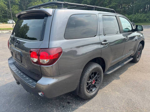 2020 Toyota Sequoia SR5