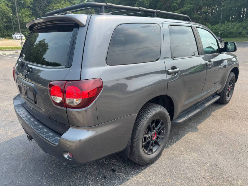 2020 Toyota Sequoia SR5