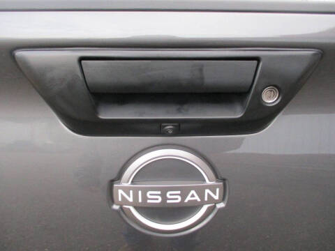 2023 Nissan Titan SV