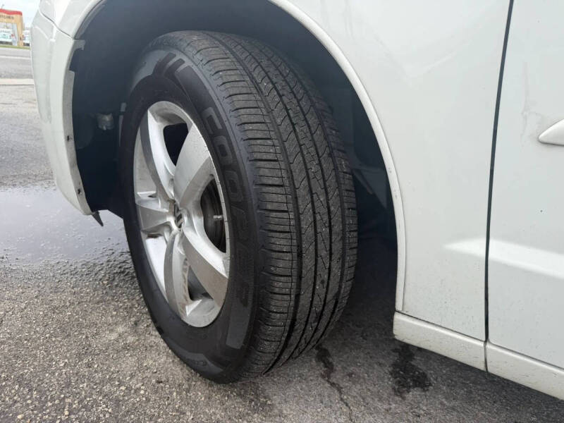 2011 Volkswagen Routan