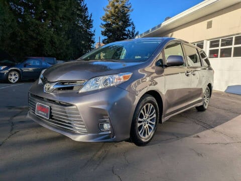 2018 Toyota Sienna for sale at Legacy Auto Sales LLC in Seattle WA