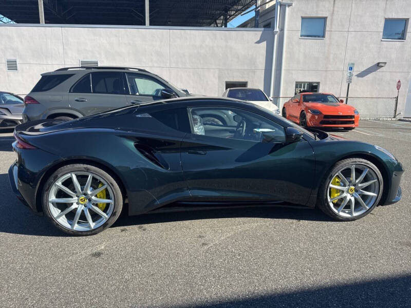 2025 Lotus Emira V6 Base