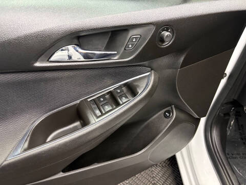 2017 Chevrolet Cruze LS Auto