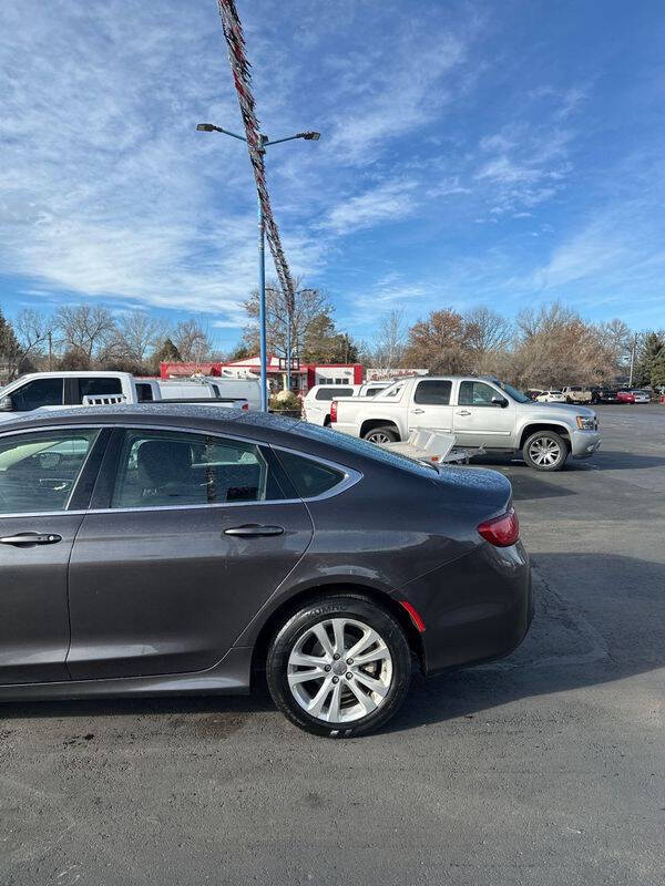 2015 Chrysler 200 Limited
