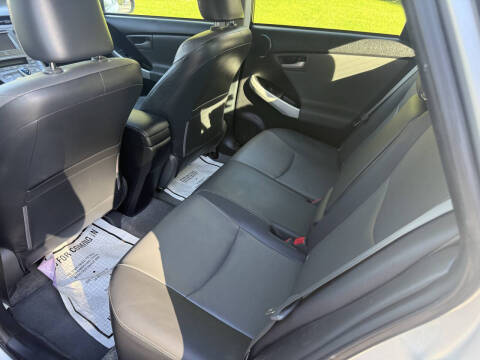 2012 Toyota Prius Two