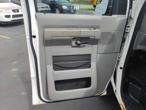 2011 Ford E-Series E-350 SD