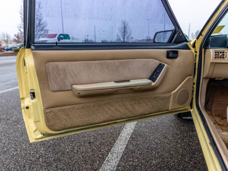 1988 Ford Mustang LX